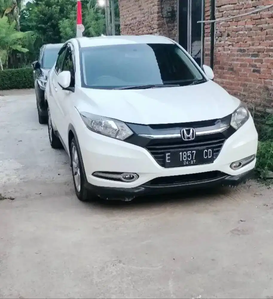 Di Jual HR-V E matic 2017