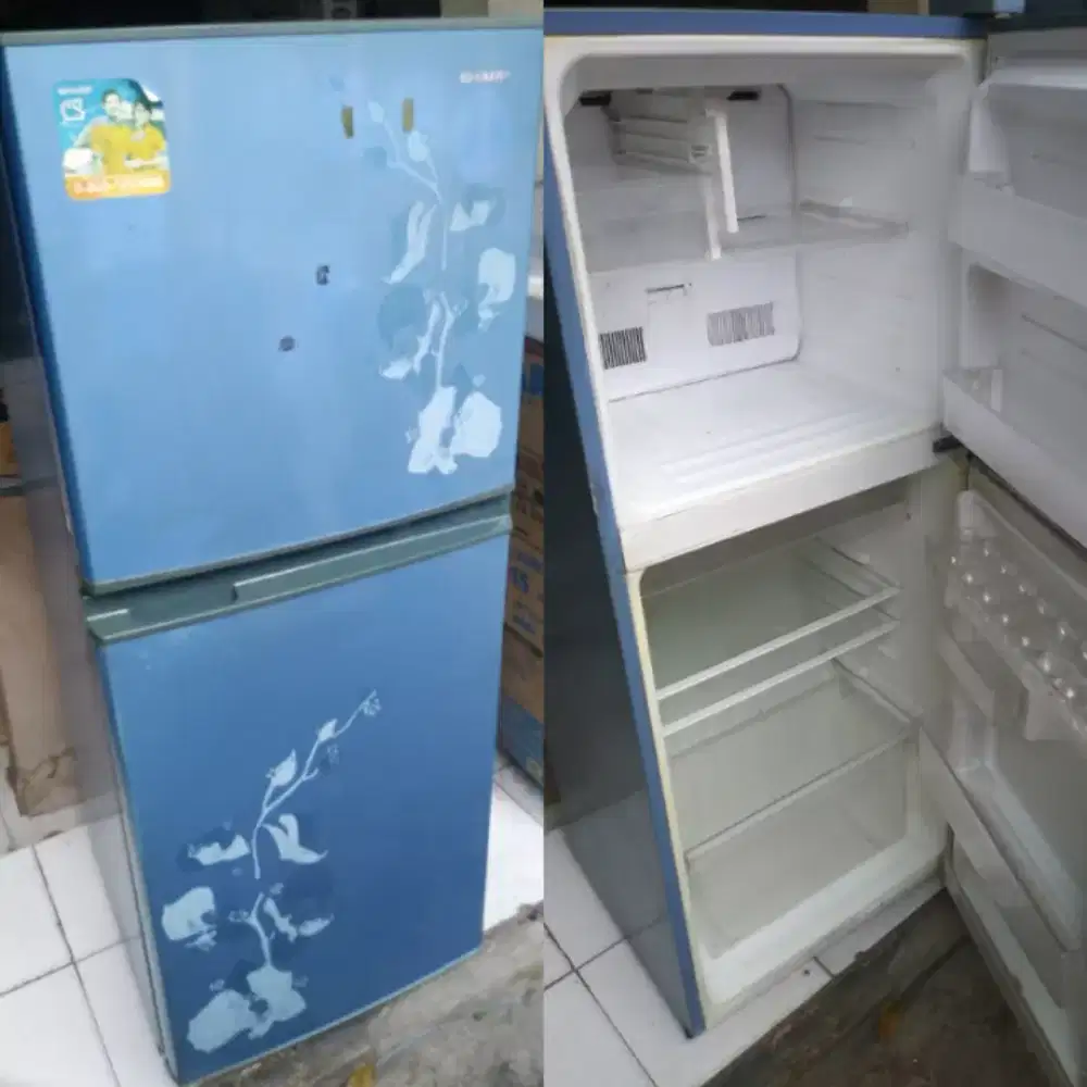 Kulkas 2 Pintu SHARP Kireii (237) Kondisi Bagus dan dijamin Orisinil