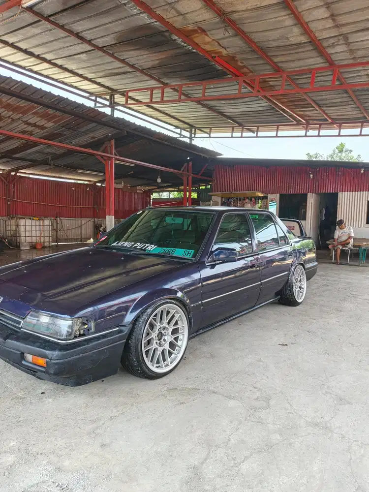Honda Accord 1986 Bensin