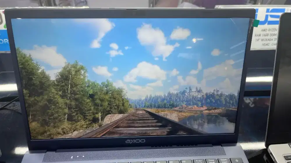 Credit laptop axioo