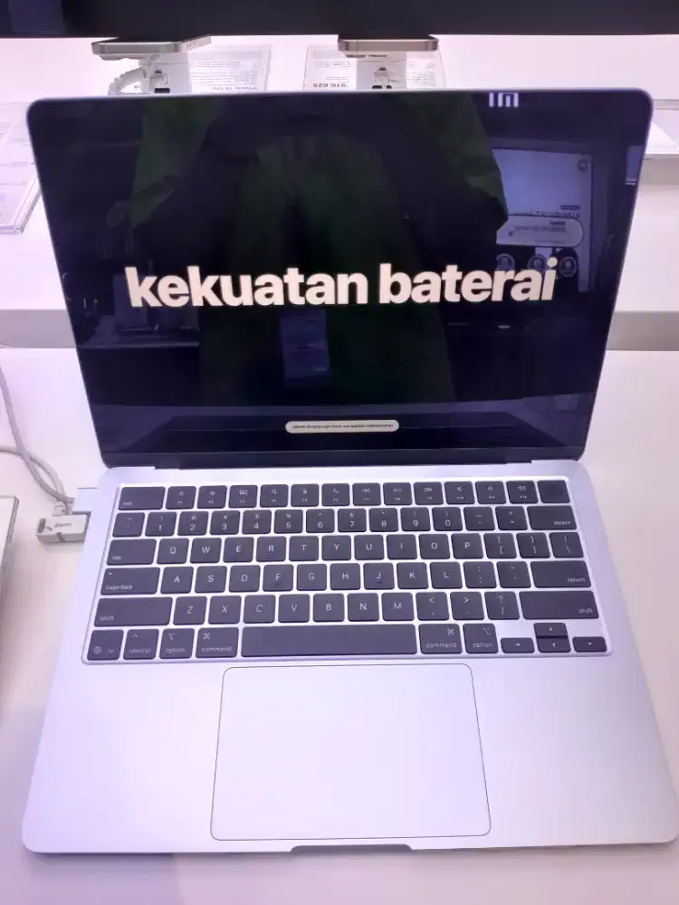 KREDIT MacBook air TERPERCAYA