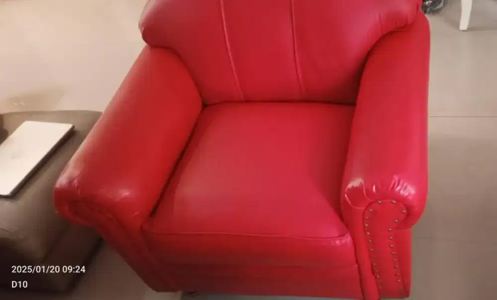 Sofa ruang tamu