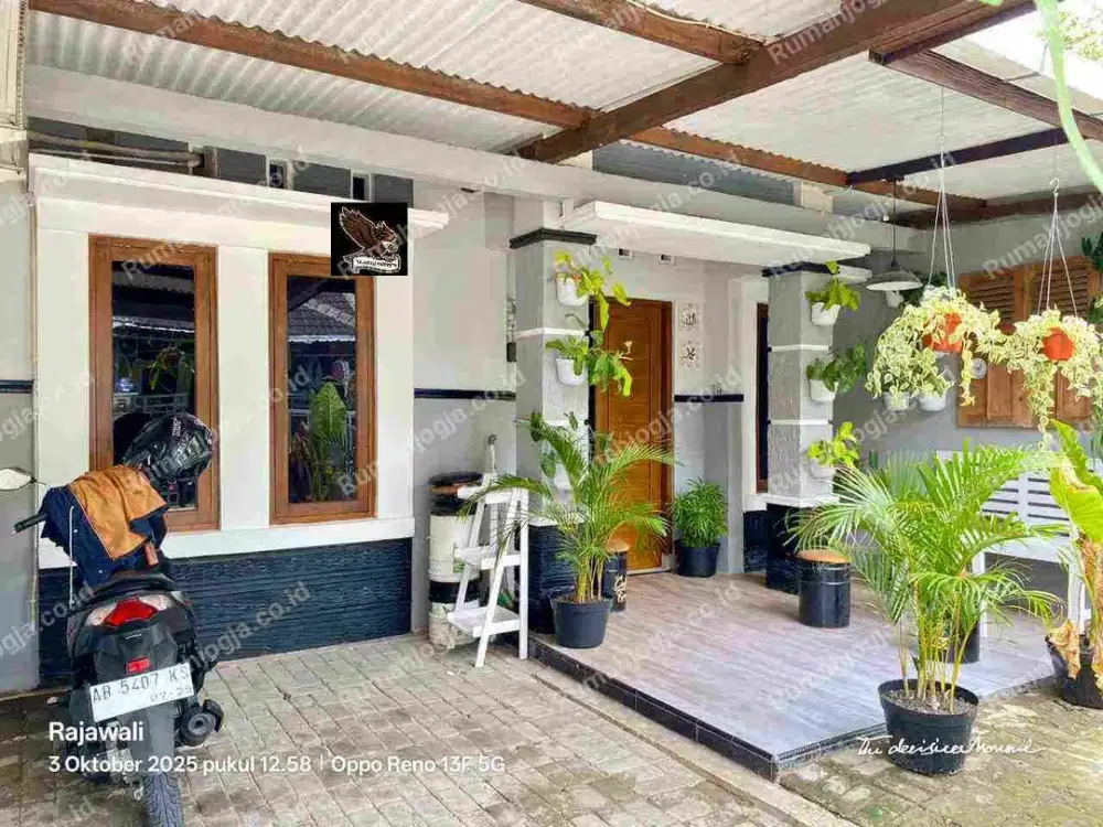 rumah dalam perumahan strategis wirokerten banguntapan