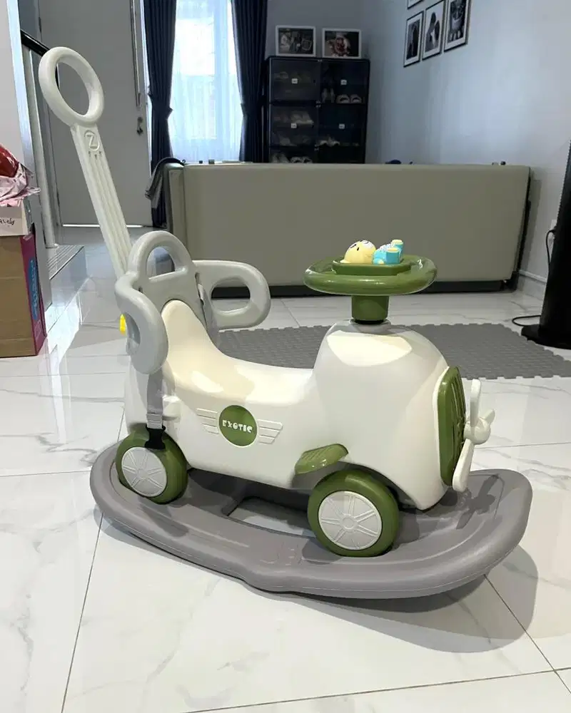 Kendaraan anak 3 in 1  / Mainan mobil anak dorong jungkat jungkit