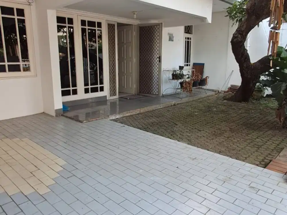 Rumah Siap Huni Dan Strategis Di Pulomas Jakarta Timur R2168