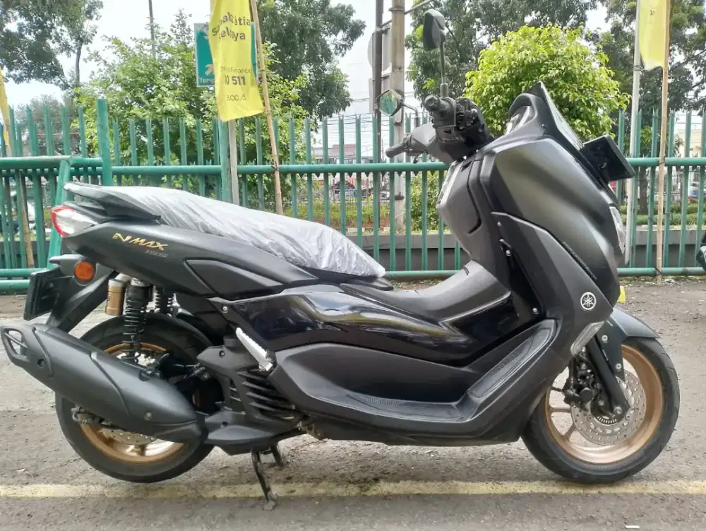 YAMAHA NMAX CONNECTED ABS THN 2022 (SS LENGKAP/PJK HIDUP/MESIN AMAN)