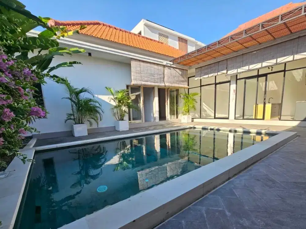 Villa Kuwum Kerobokan Kuta Utara Badung Bali