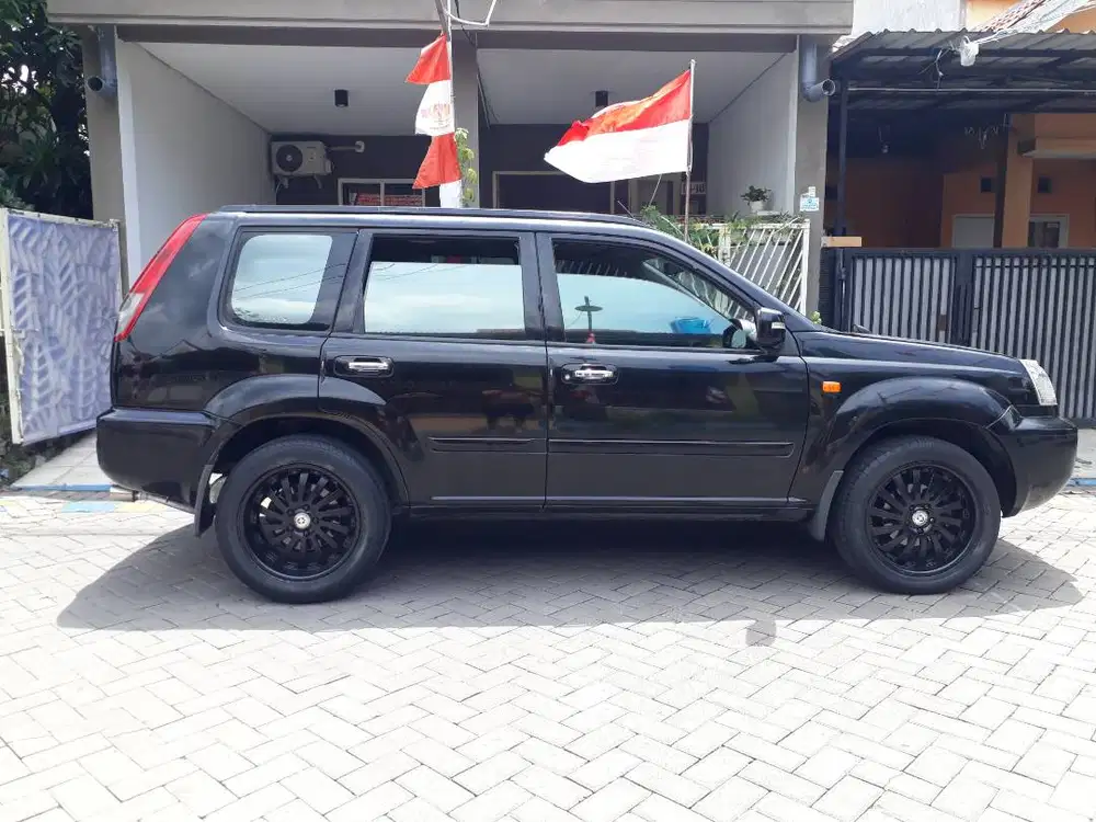 NISSAN X-TRAIL 2003