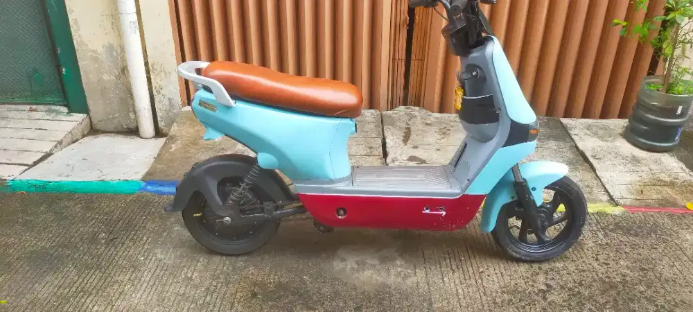 Sepeda listrik U-WINFLY D8D