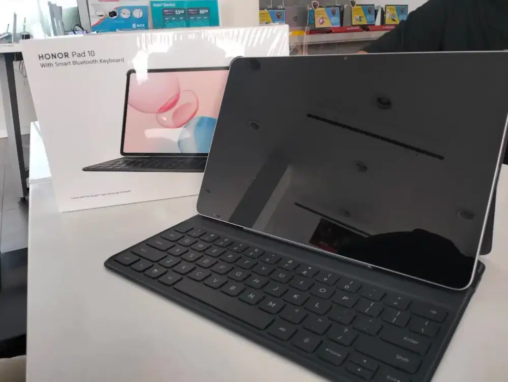 TABLET HONOR PAD10 RAM 8+8/256GB BATERAI 10100mAh free keyboard & pen