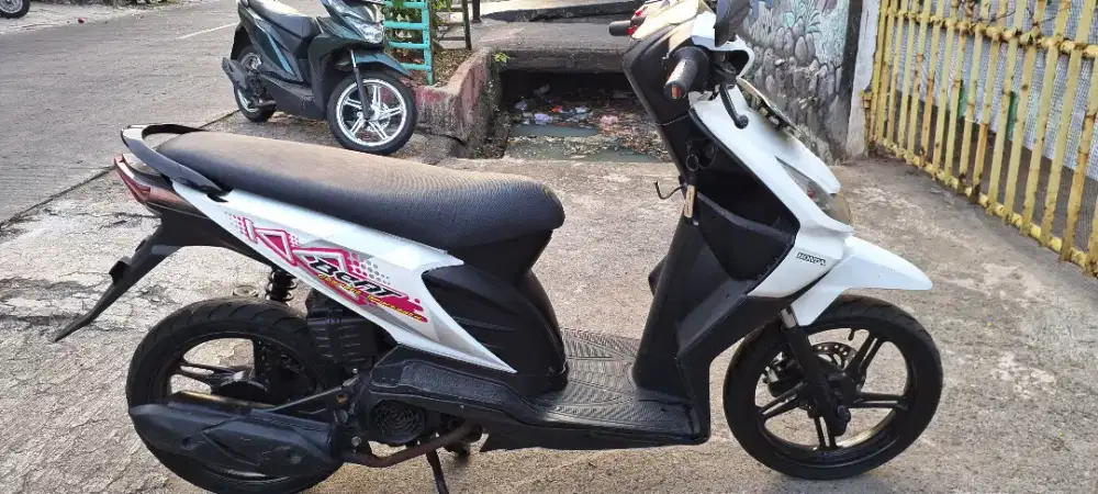 beat cw 2011 karbu mulus bagus mesin normal