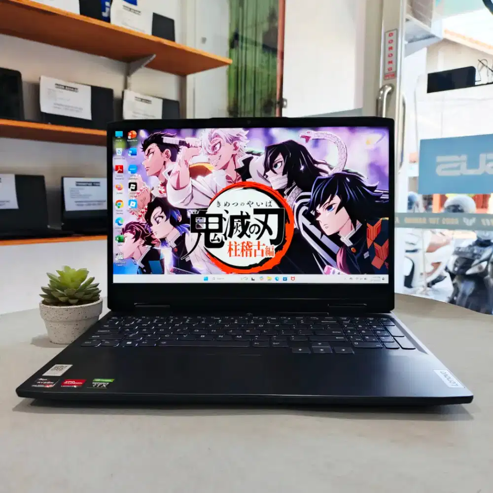 Laptop Bekas LENOVO IP GAMING 3 15ARH7/RYZEN 5 7535HS RAM 8GB