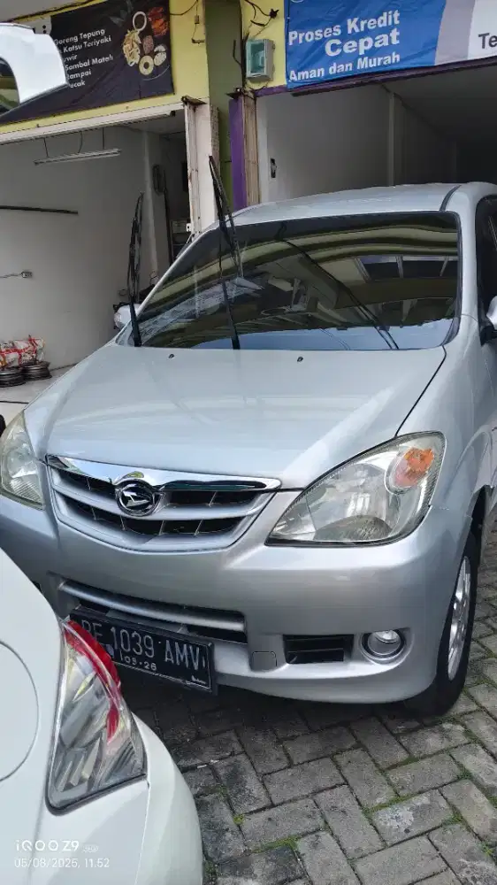 Daihatsu Xenia Xi manual 2010
