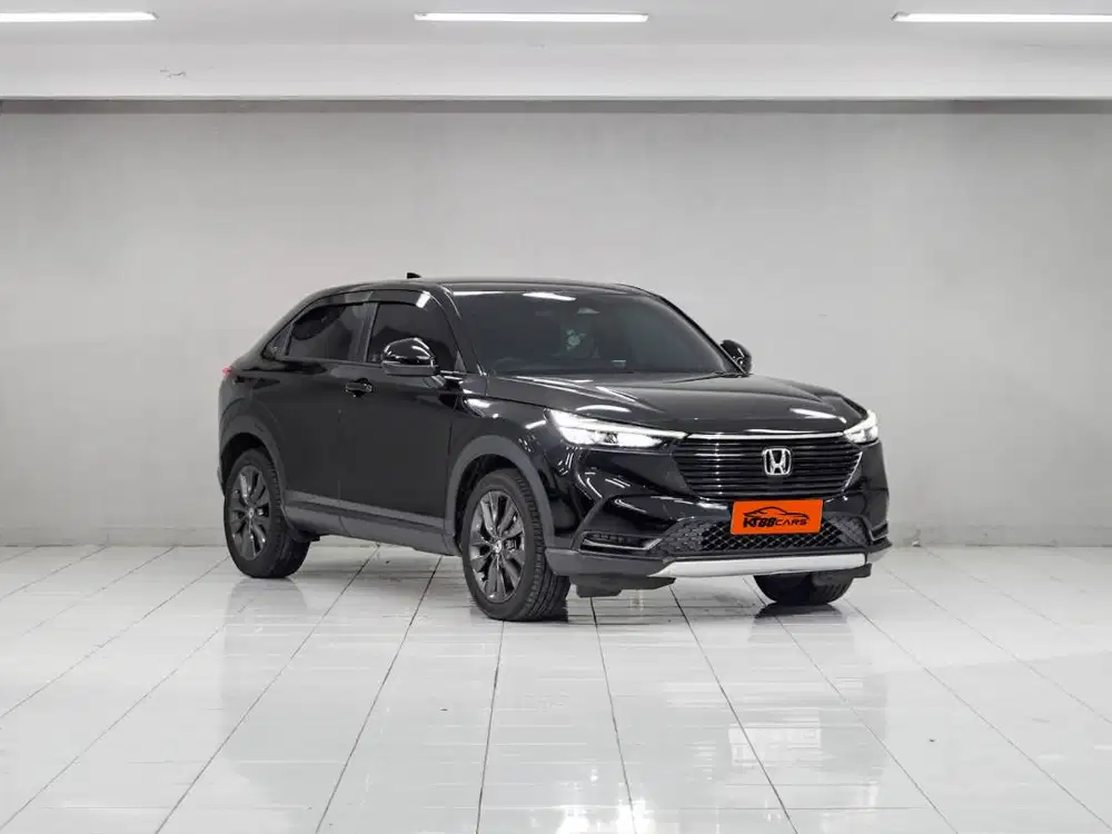 Honda HRV SE Special Edition 2023 hitam matic
