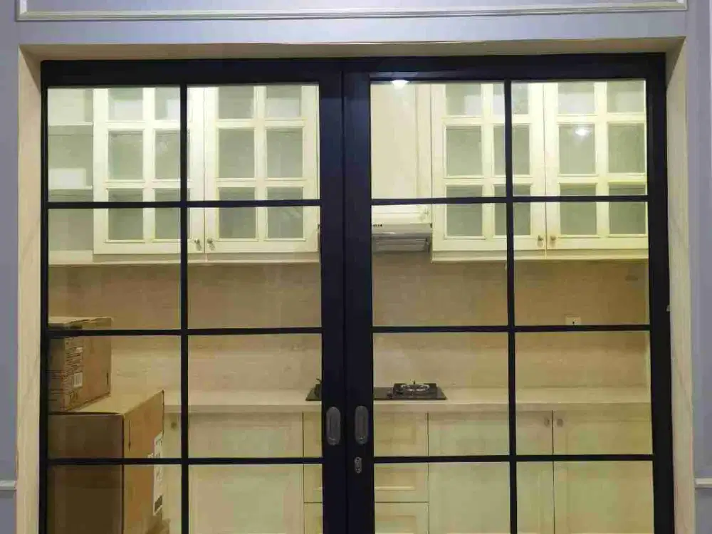 Disewakan Rumah Lavon Full Furnished Fasilitas Lengkap, Lokasi Super Strategis