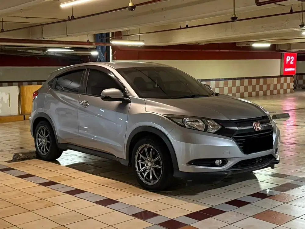 Cash Honda HRV E 2017 tangan pertama siap pakai
