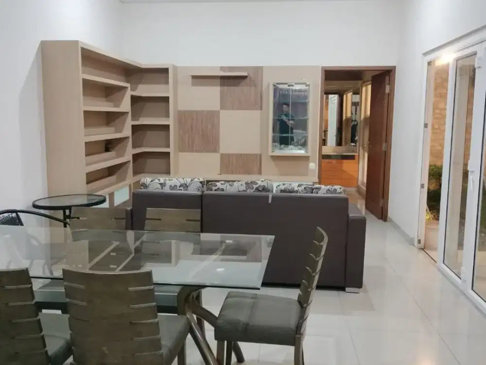 Disewakan Rumah Nyaman Di Cluster Elite Setra Duta, Bandung