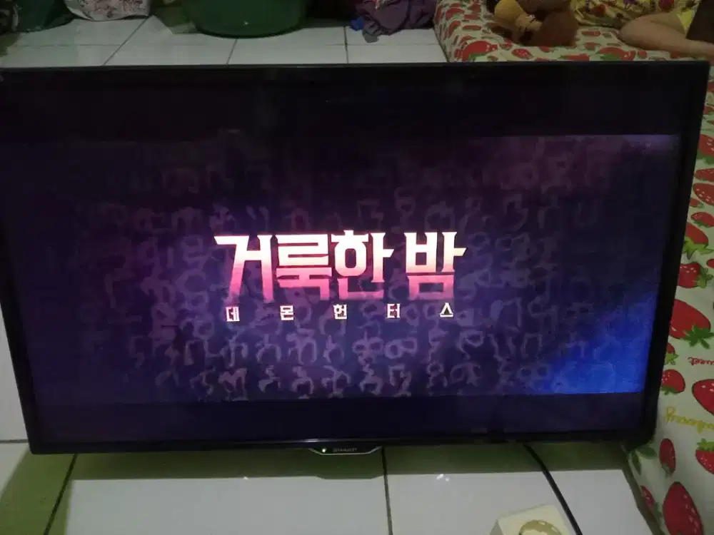 DIJUAL TV LCD SHARP 24 INCH MURAH