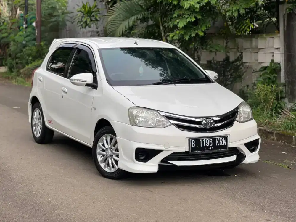 Toyota Etios Valco E TOMS Manual 2015 PUTIH