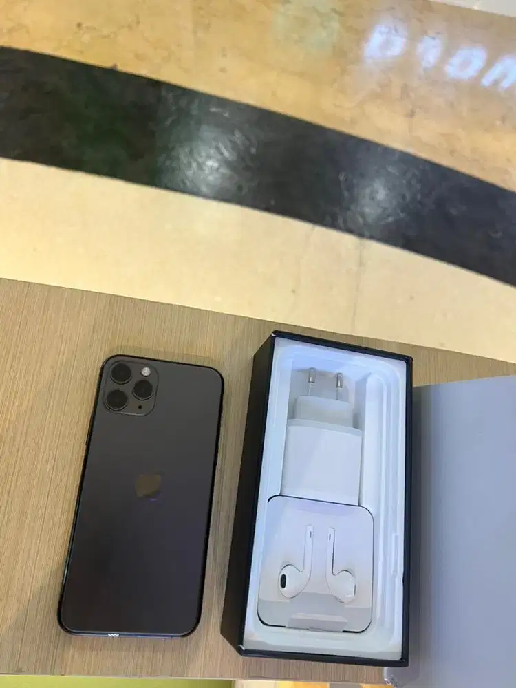 iphone 11 pro max 256gb semua seperti ini