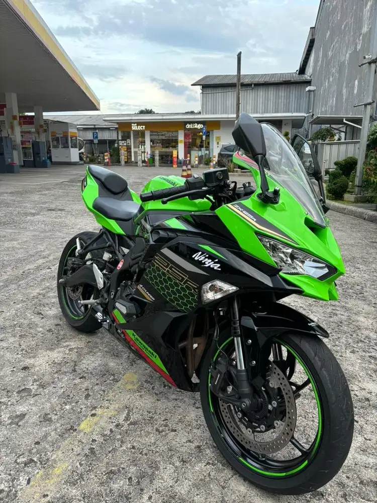 Ninja ZX25R 2021 ABS