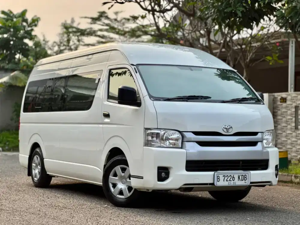 HIACE COMMUTER MT 2024  SIAP PAKAI