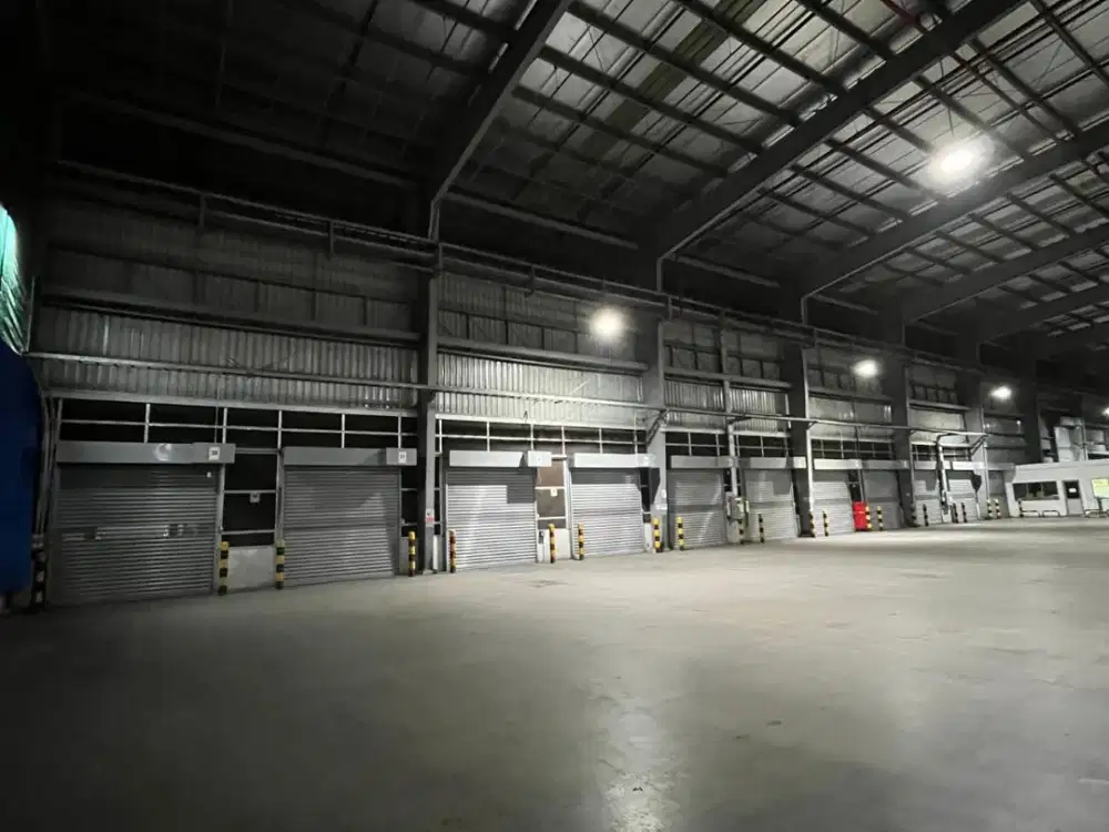 Disewakan Gudang Cold Storage & Layanan 3PL Kapasitas 2000 Palet di Narogong Bekasi Dekat Exit Tol