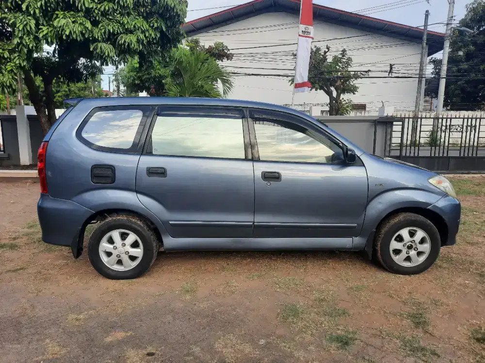 Avanza 1,3 G. 2010