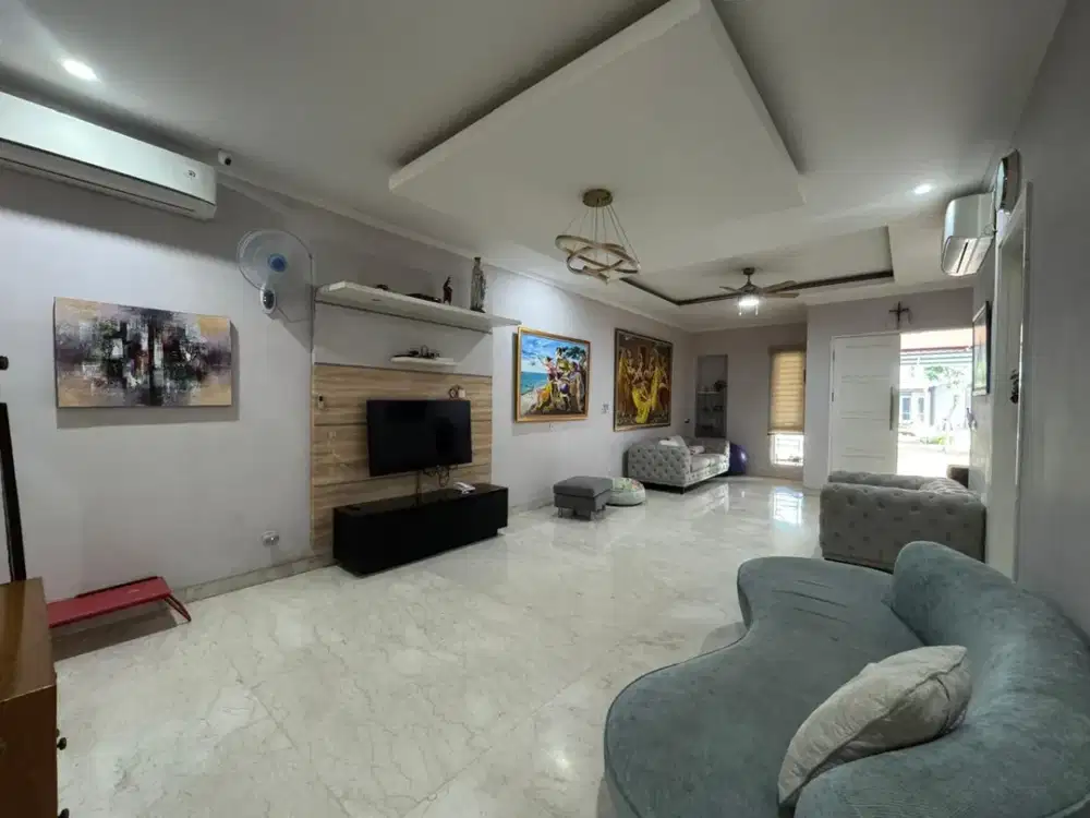 Jual Rumah Alam Sutera 2 Lantai Semi Furnished Depan Taman