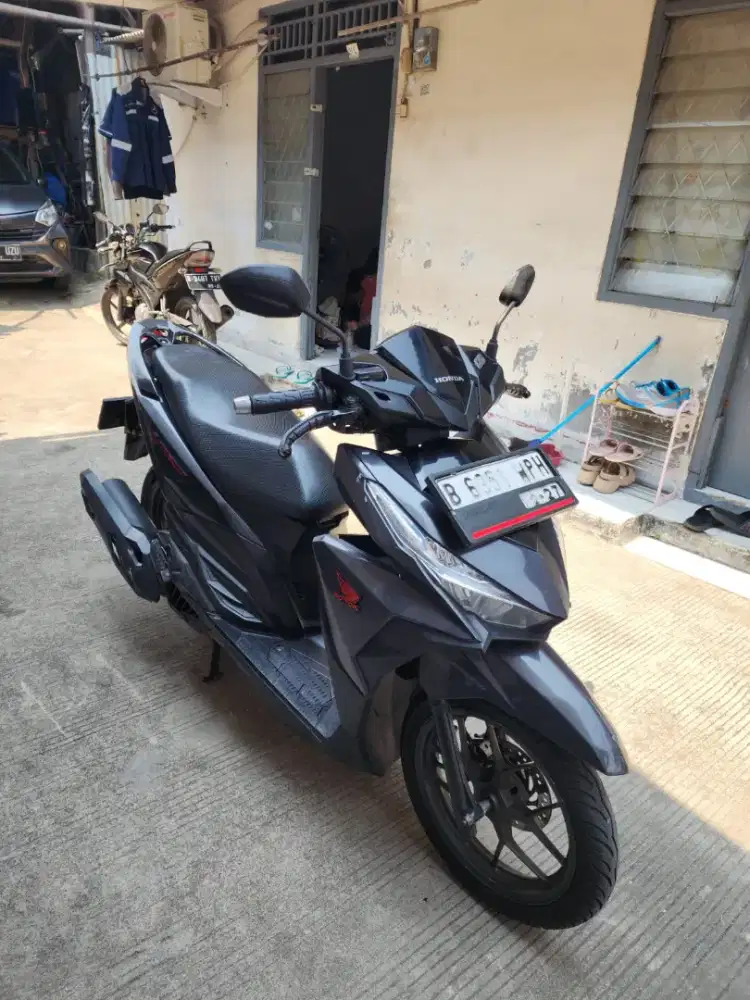DI JUAL HONDA VARIO 125 TH 2016 PAJAK HIDUP PANJANG MULUS