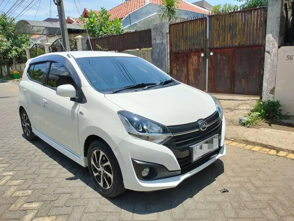 Dayhatsu Ayla 1.2 X Bensin Matic/At 2017 Super Bagus Dan mulus