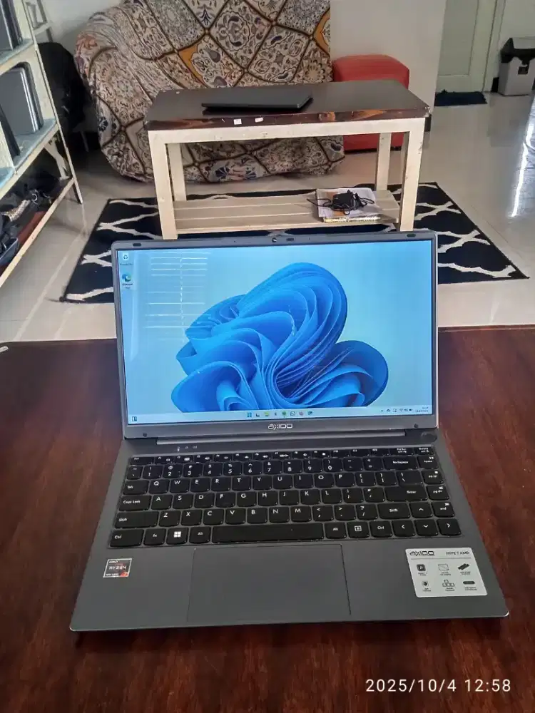 Axioo mybook hype 7 RYZEN 7