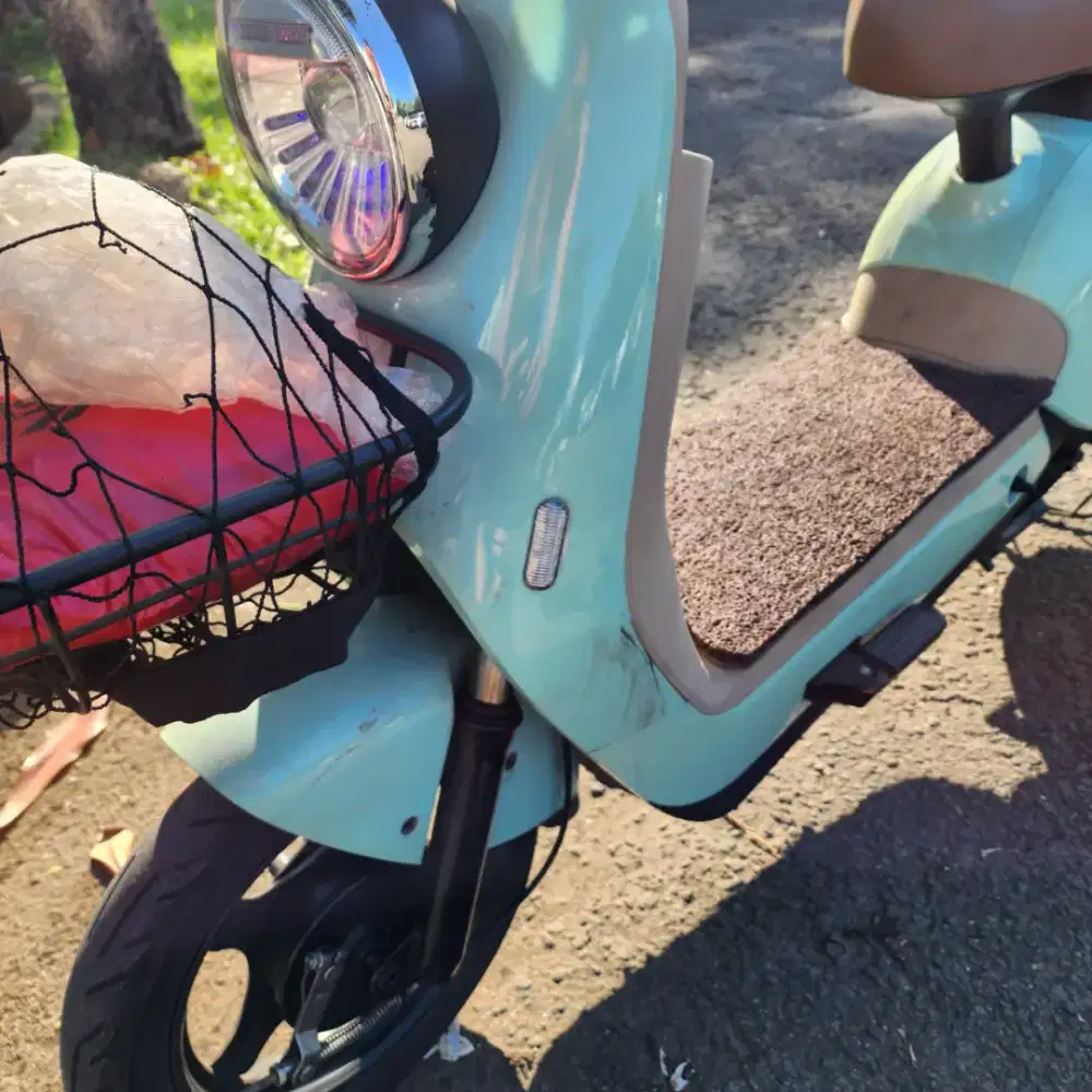 Dijual Sepeda Listrik R7 Uwinfly Bekas Siap Pakai, Baterai Baru Ganti!