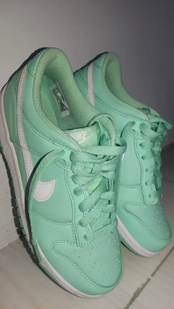 Sepatu Nike Second