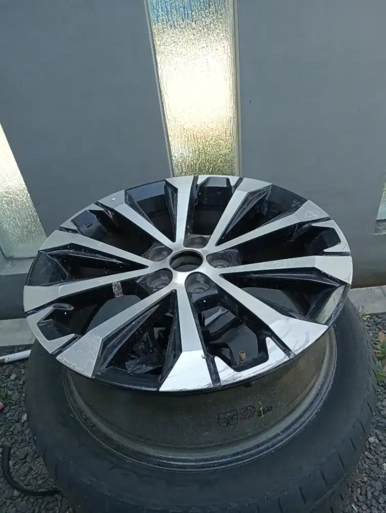 Velg original Veloz TSS 2022 R17 pcd 5x100