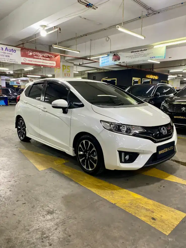 Honda Jazz RS AT 2016 Like New GK5 Facelift Matic
