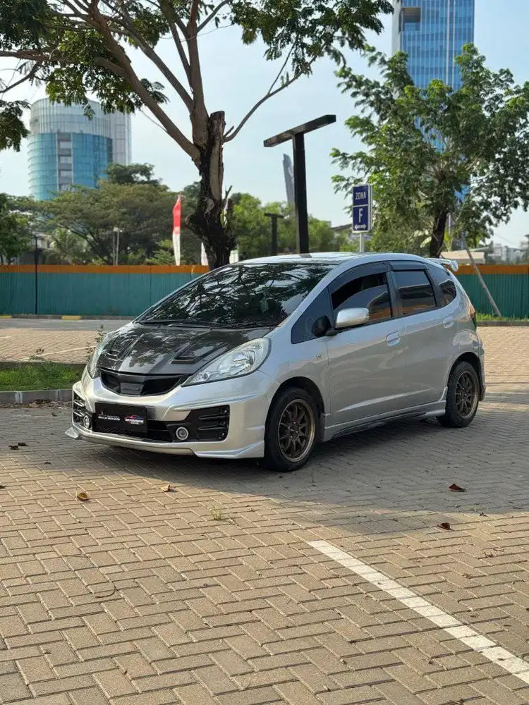 HONDA JAZZ S 1.5 AT 2012 SILVER PROMO DP MINIM 2 JUTA