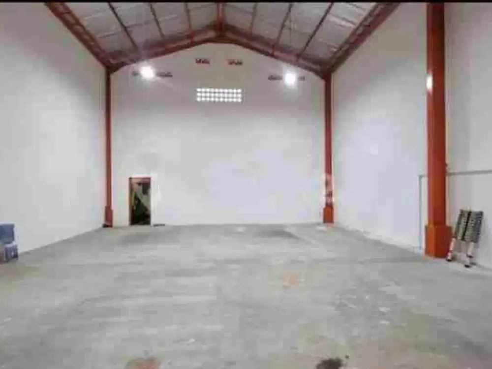 disewakan gudang di sayap katapang
