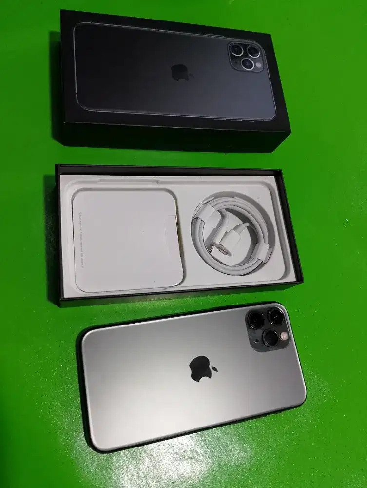 Iphone 11 pro max 256gb wajib greeen new