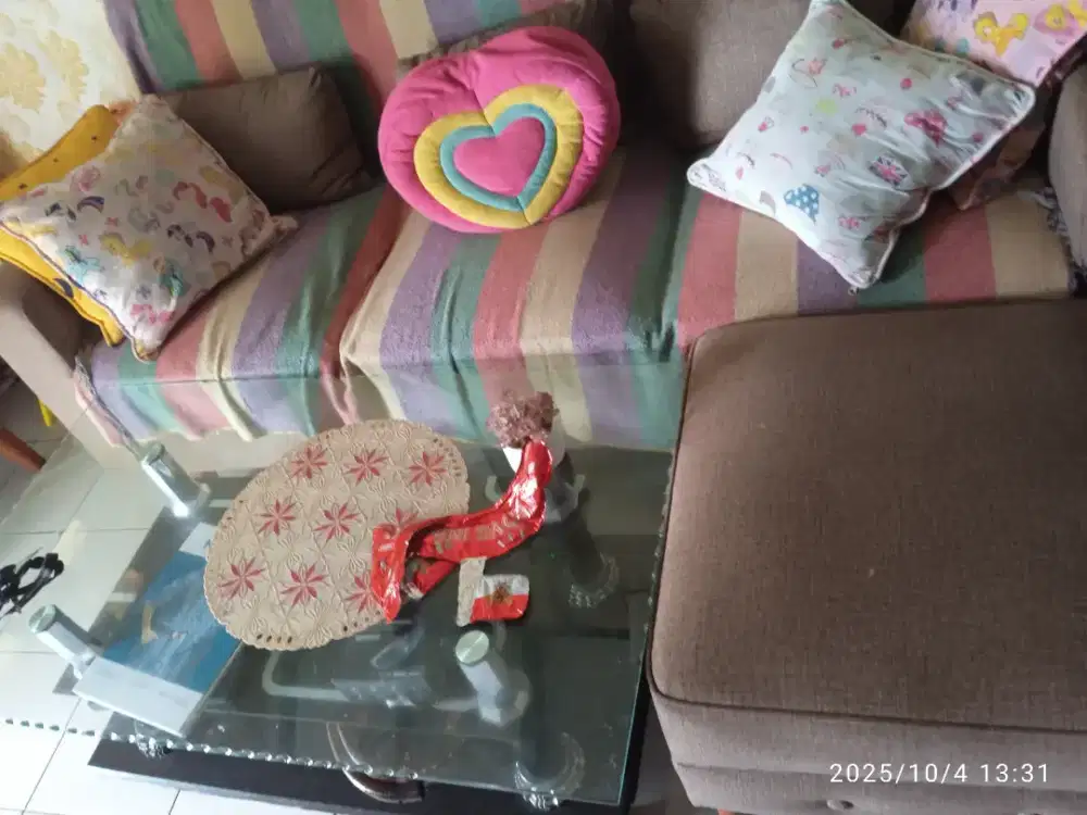 Sofa second seperti baru