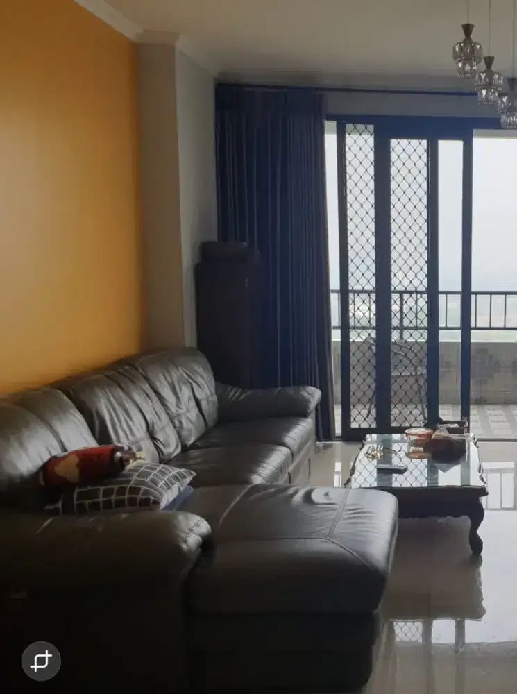 Jual cepat dan murah sofa merek  M n D asli kulit