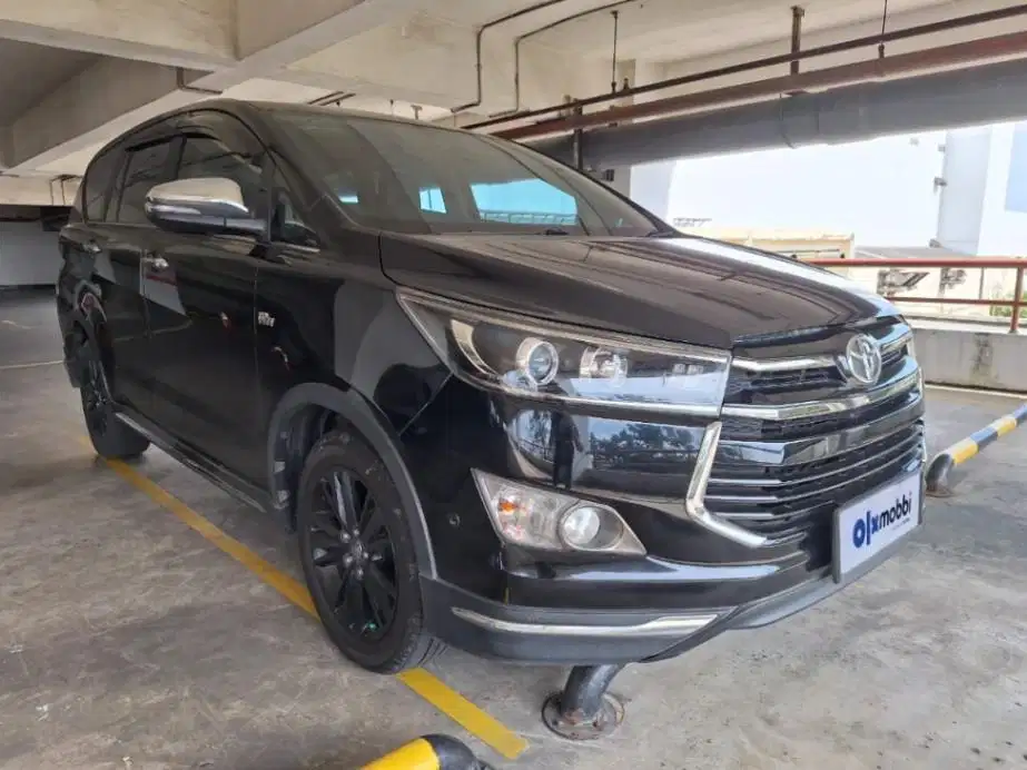 DP RENDAH Toyota Kijang Innova 2.0 Venturer Bensin-AT 2019 SIN B