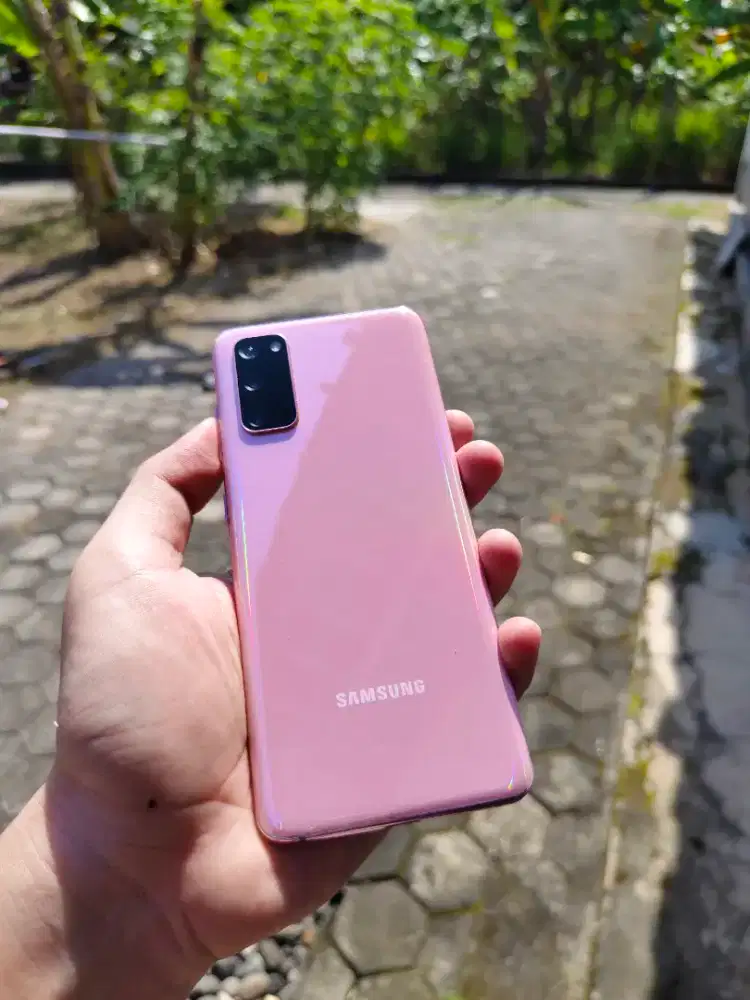 Jual HP Samsung S20 – Kondisi mulus pemakaian, Unit Only - Nego