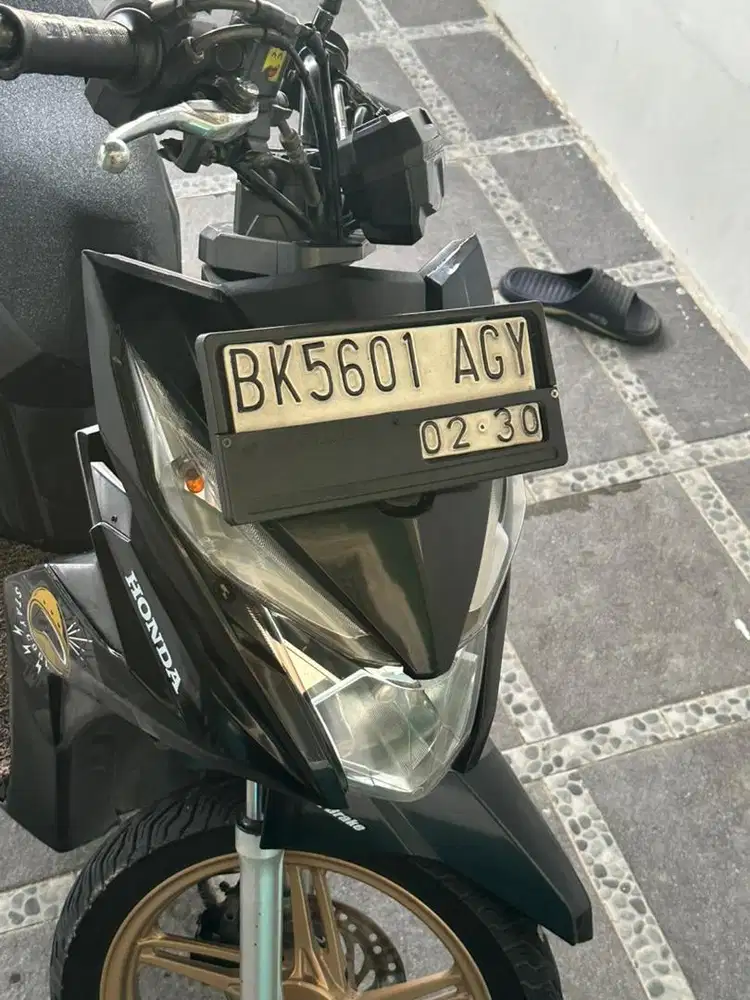 BEET STREET ( pajak dan plat bk hidup )