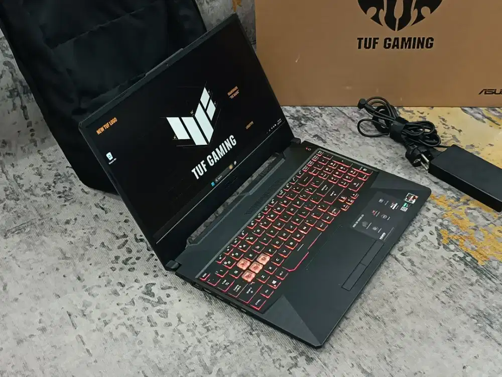 Asus TUF A15 Ryzen 5-4600H 16GB 512GB GTX 1650 4GB Fulset Like New
