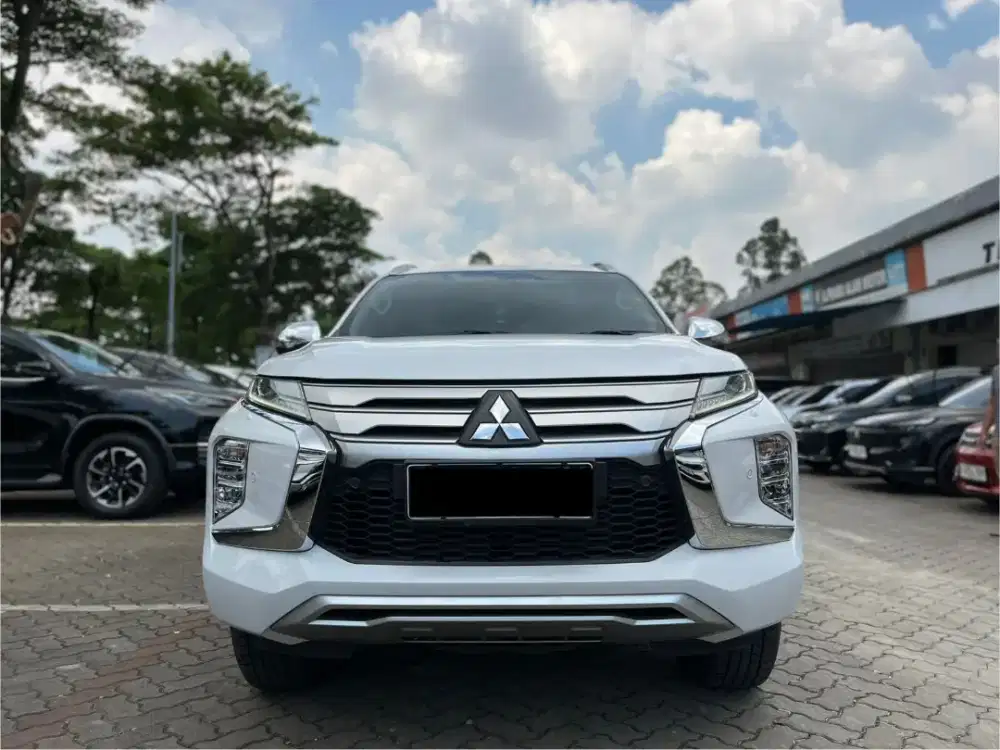 TERMURAH MITSUBISHI PAJERO SPORT DAKAR AT 2022 PUTIH
