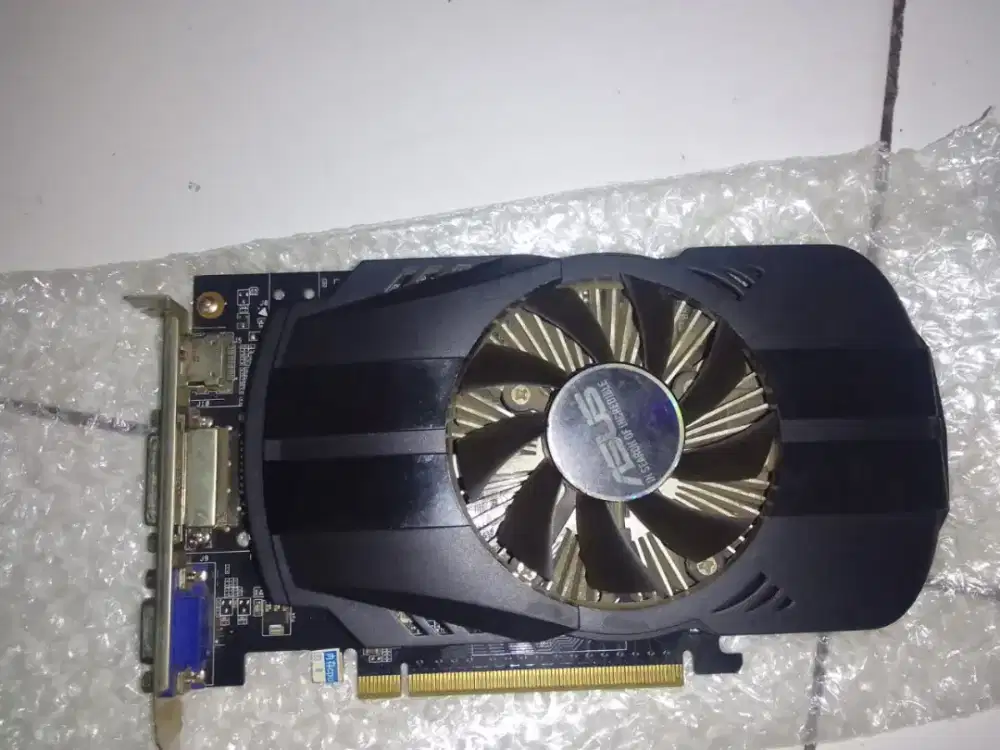 Asus GTX 750ti.