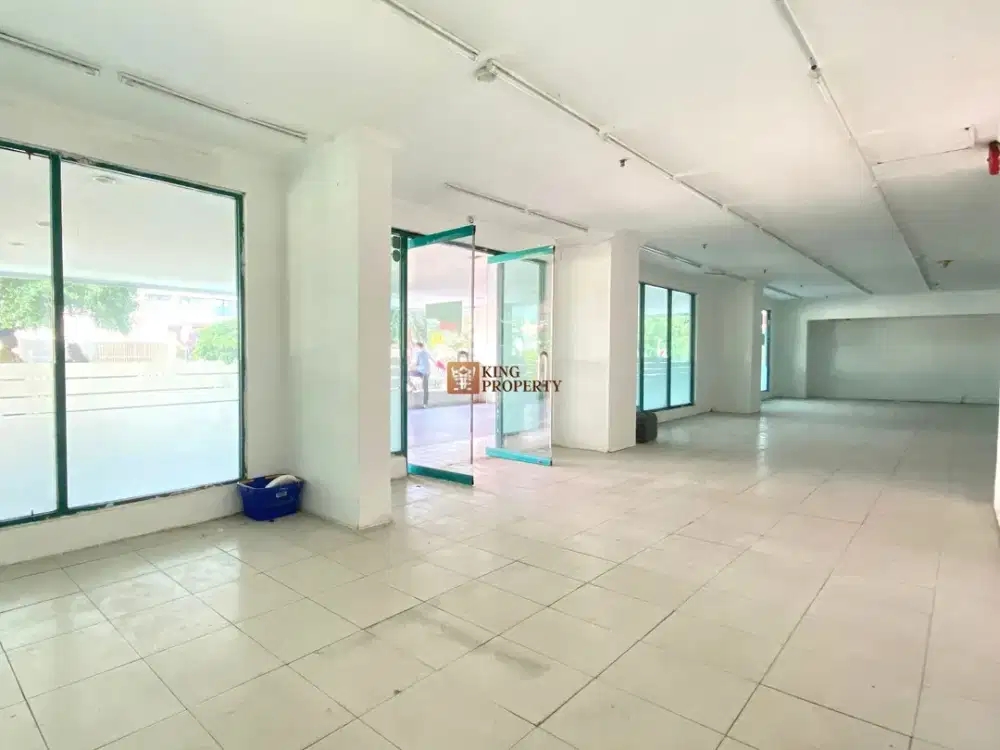 Peluang Emas! Kios Usaha di Apartemen Riverside Area Ramai Lalu Lalang