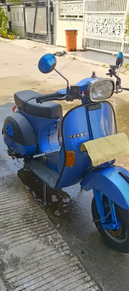 VESPA BIRU MULUS CEK KERUMAH