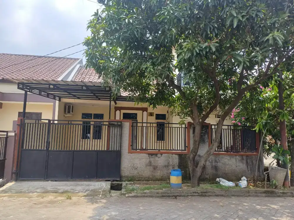 DISEWAKAN CEPAT RUMAH HOOK PERUMAHAN SIMPRUG DI PORIS, TANGERANG KOTA